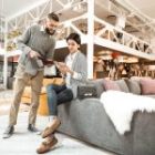 Responsables de magasins de meuble: Les astuces pour une gestion réussie!